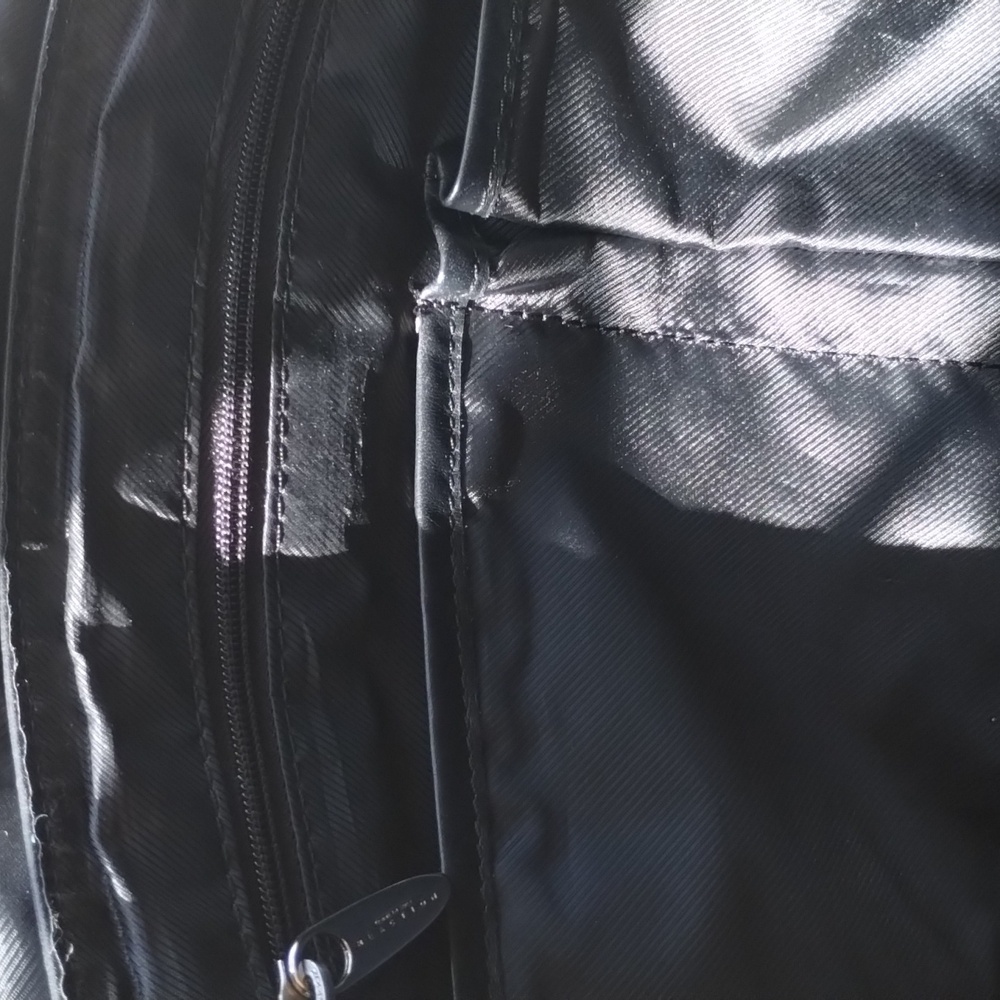 Kenneth Cole Reaction Laptop Messenger Bag - Picture 8 of 16